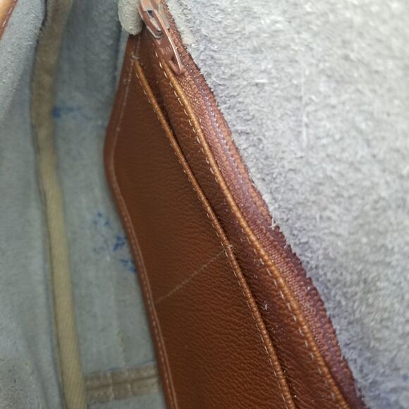 Vintage Dooney & Bourke 70's Over Pebble Leather Over Under Taupe Crossbody Bag - Picture 10 of 16
